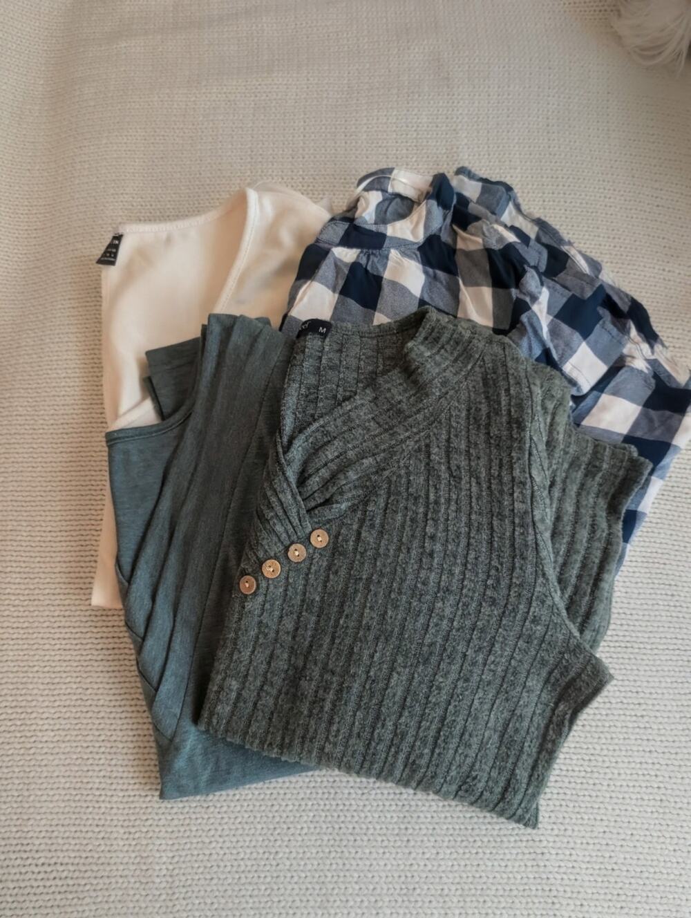 Lot of 4 Women's Long Sleeve Tops